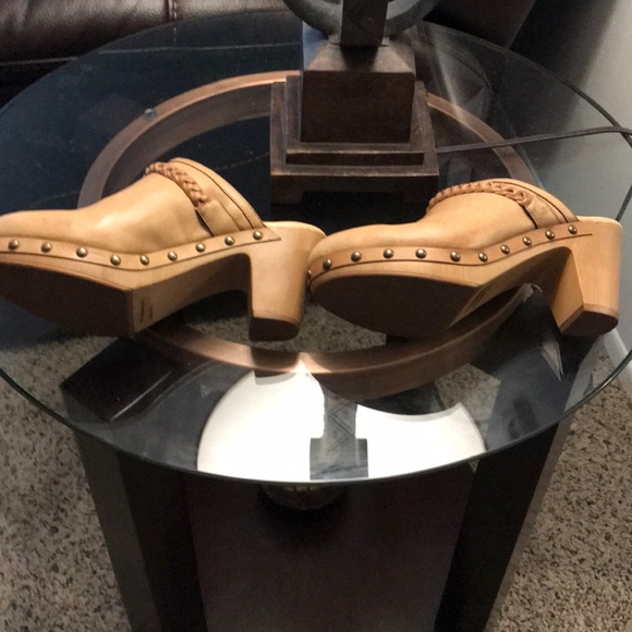 Clogs - Picture 4 of 4